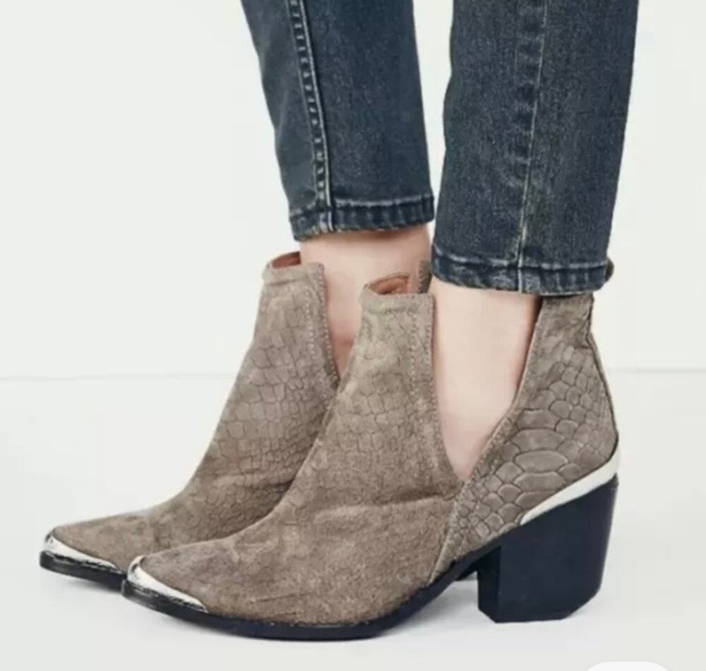 Jeffrey Campbell Womens Boots 9 Cromwell Leather Snake Western Bootie Heels Gray